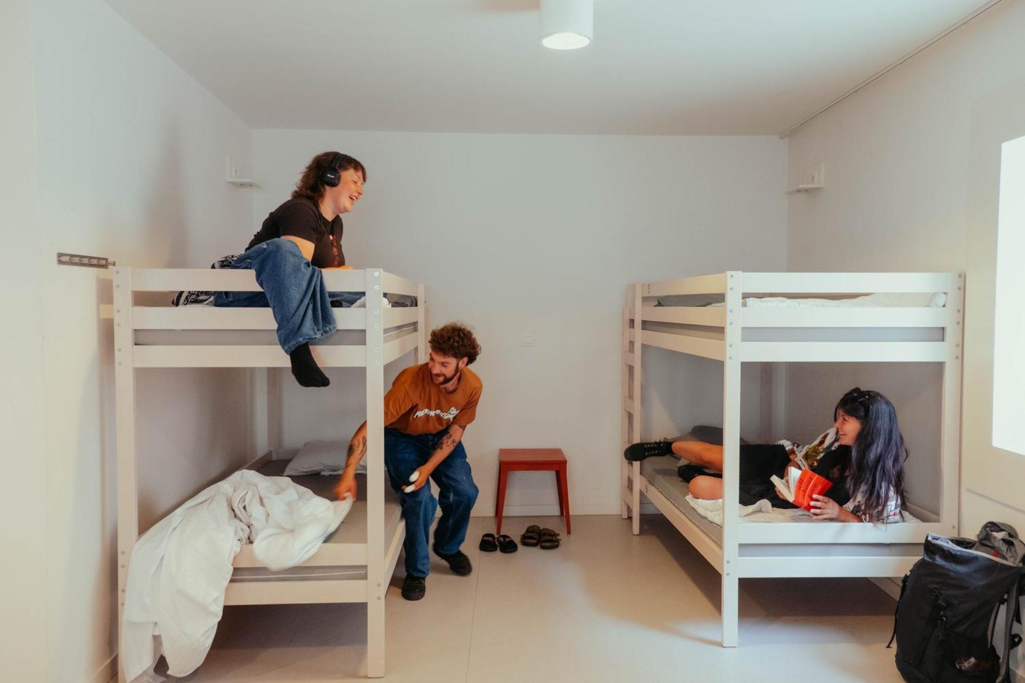 Snuffel Youth Hostel Brugge Eksteriør billede